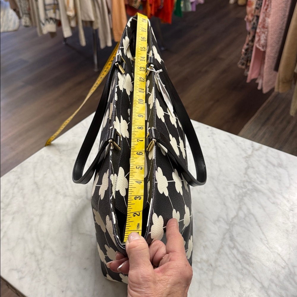 Kate Spade Grant Street Black White Jules Floral Zip Top Tote - Picture 12 of 15